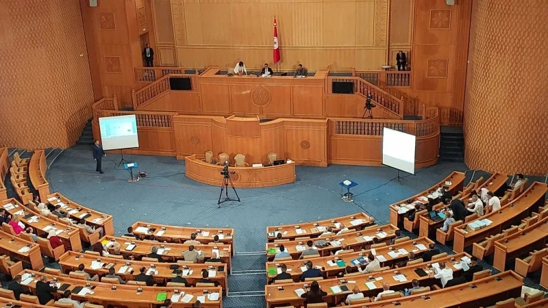 الحسومي: تواصل الخروقات وراء إيداع لائحة سحب الثقة من عماد الدربالي