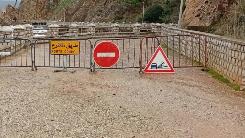 بعد فيضان وادي بجر: قطع الطريق بين جندوبة ومنطقة الطواهرية