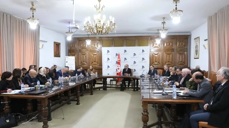 وزارة التجهيز: جلسة عمل حول مشروع حماية هضبة سيدي بوسعيد من الانزلاقات