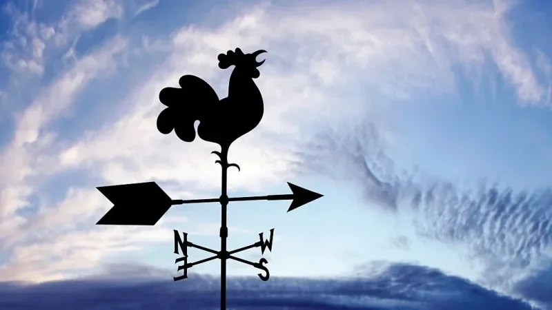 سحب عابرة ورياح قوية بأغلب المناطق