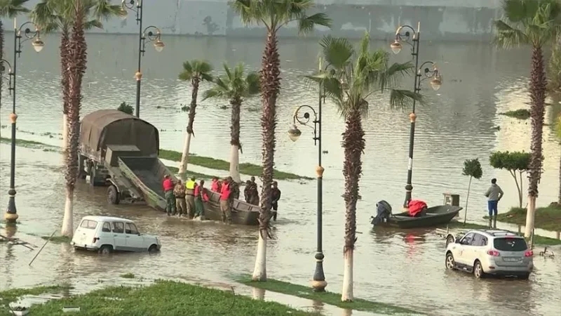 المغرب يحثُ سكان مناطق معرضة للفيضانات على المغادرة
