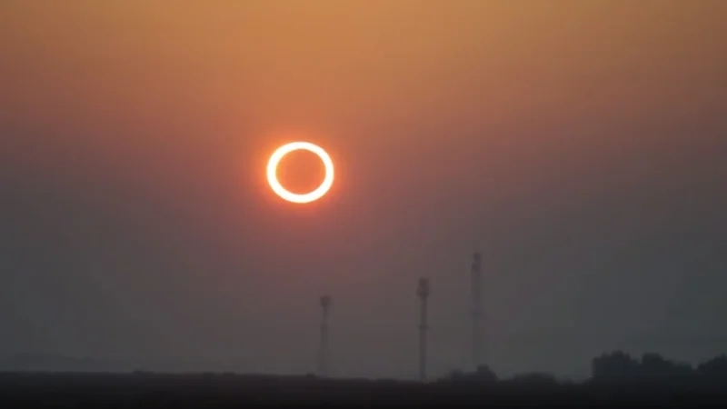 كسوف حلقي للشمس يوم تحرّي هلال رمضان