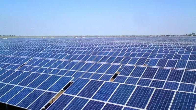 5 محطات فولطاضوئية تخفّض من توريد الطاقة