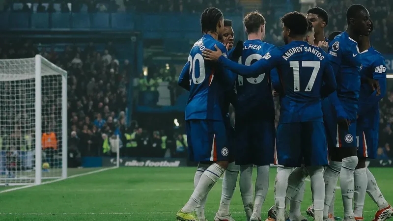 تشلسي يكتفي بالتعادل مع ليدز