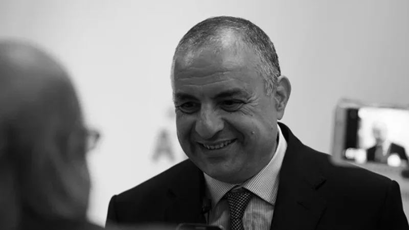 وفاة فريد بن تنفوس أحد أبرز رموز القطاع البنكي في تونس