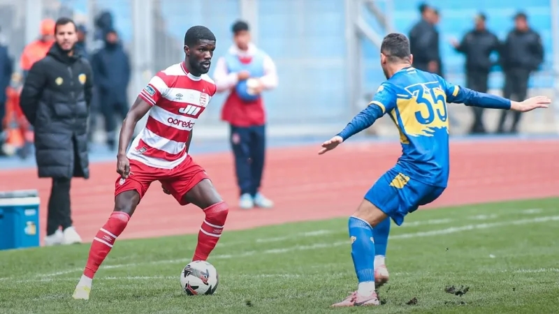 النادي الإفريقي يفوز على شبيبة العمران بثلاثية نظيفة