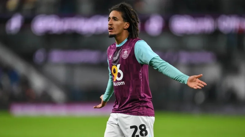 بينهم حنّبعل.. الشرطة البريطانية تُحقّق في إساءات عنصرية ضدّ 4 لاعبين