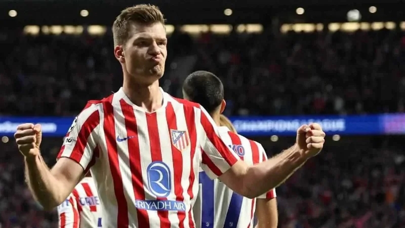 سورلوث يقود أتلتيكو مدريد إلى ثمن نهائي رابطة أبطال أوروبا