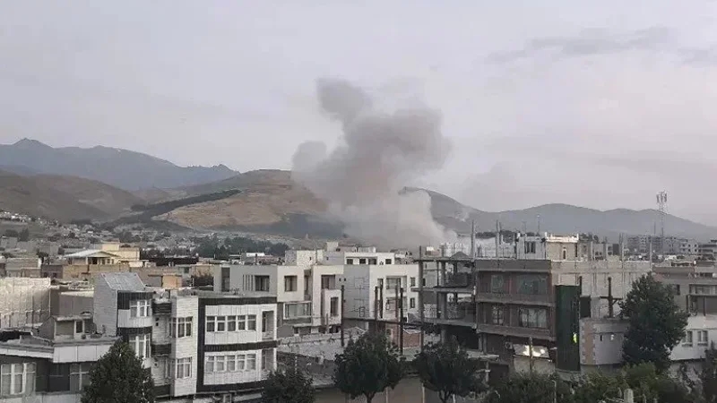 Israël vise des sites militaires en Iran