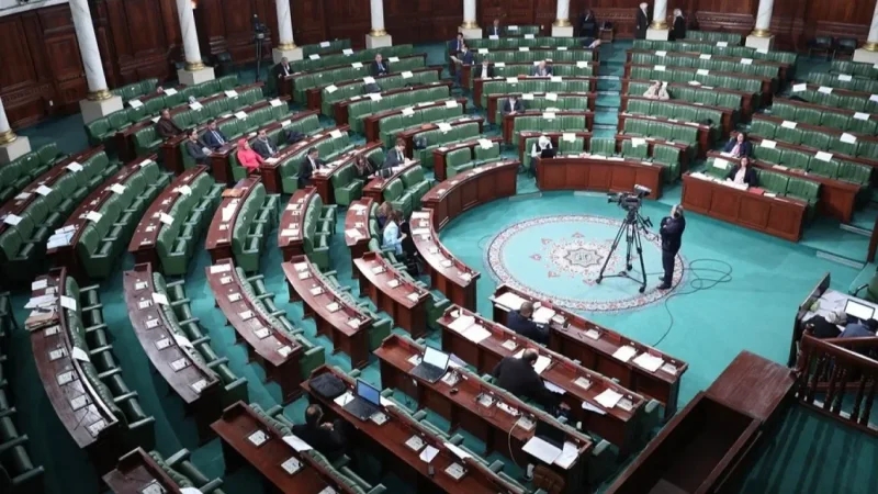 عددها 1400:انطلاق النظر في مقترح قانون تسوية الأحياء الشعبية العشوائية