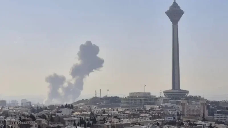 البيت الأبيض: ترامب يُتابع الوضع 'عن كثب' من منتجعه في فلوريدا