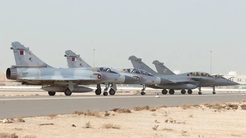 قطر: طائراتنا المقاتلة تعاملت مع هجمات جوية أطلقت من إيران