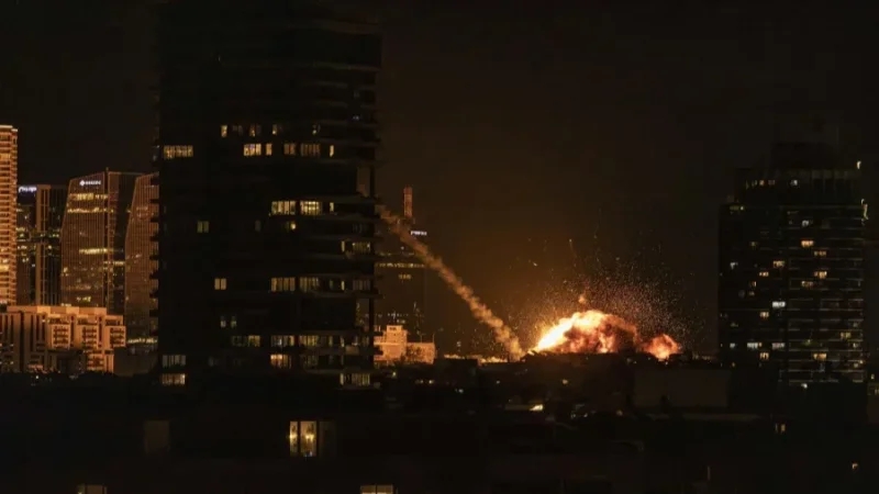 الكيان الإسرائيلي يعلن رصد صواريخ أطلقها حزب الله اللبناني