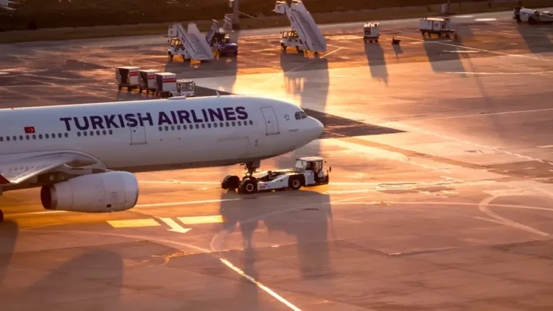 تركيا تُمدّد تعليق معظم رحلات الطيران في الشرق الأوسط