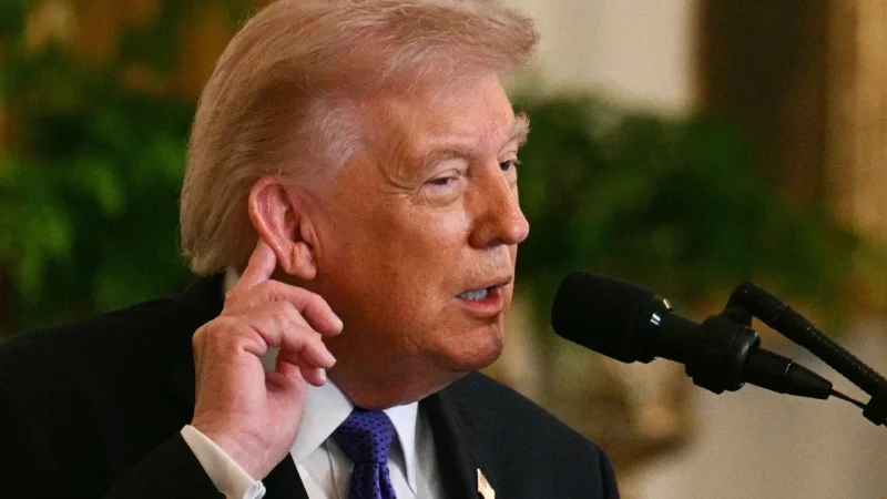 ترامب: منفتح على التعاون مع بعض الباقين من النظام الإيراني