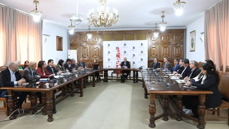 وزير التجهيز يدعو إلى تسريع تنفيذ المشاريع العمومية وتجاوز التعطيلات