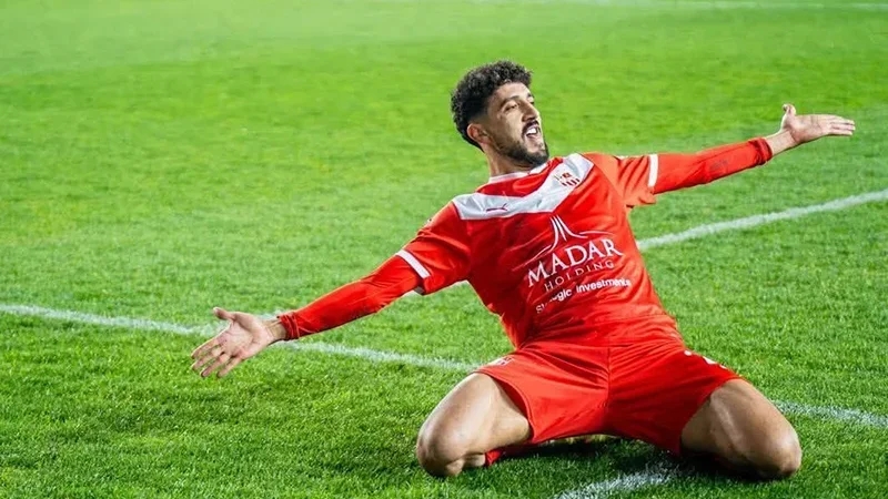 كأس الجزائر: مواجهة تونسية بين بن حمودة ولسعد الدريدي في نصف النهائي