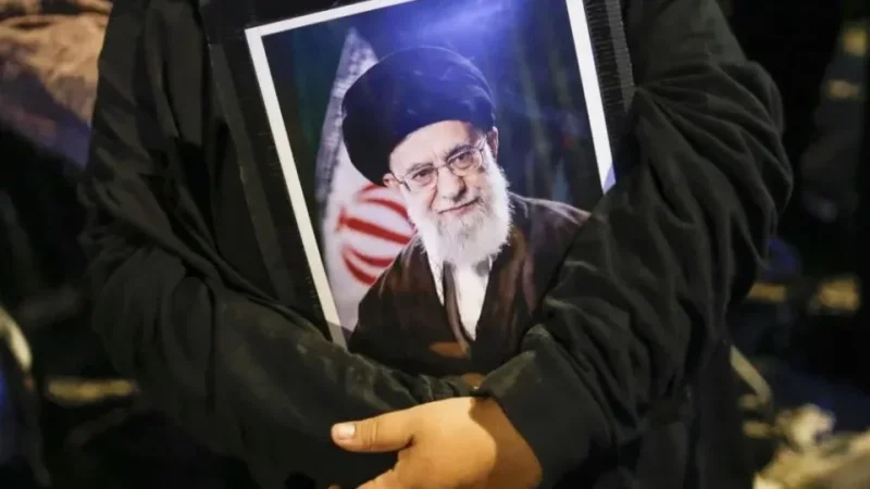 إيران تؤجّل مراسم التشييع الوطني لخامنئي