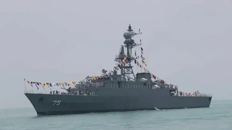 غرق سفينة حربية إيرانية: سريلانكا تنقذ 30 بحارا وتنتشل عددا من الجثث