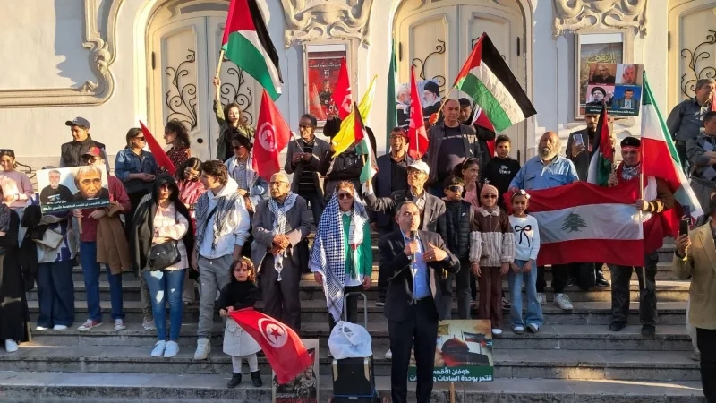 وقفة تضامنية مع لبنان أمام المسرح البلدي بالعاصمة