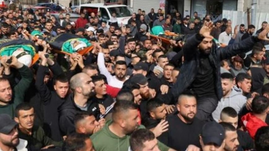 استشهاد ثلاثة فلسطينيين بنيران قوات الإحتل الإسرائيلي في الضفة الغربية