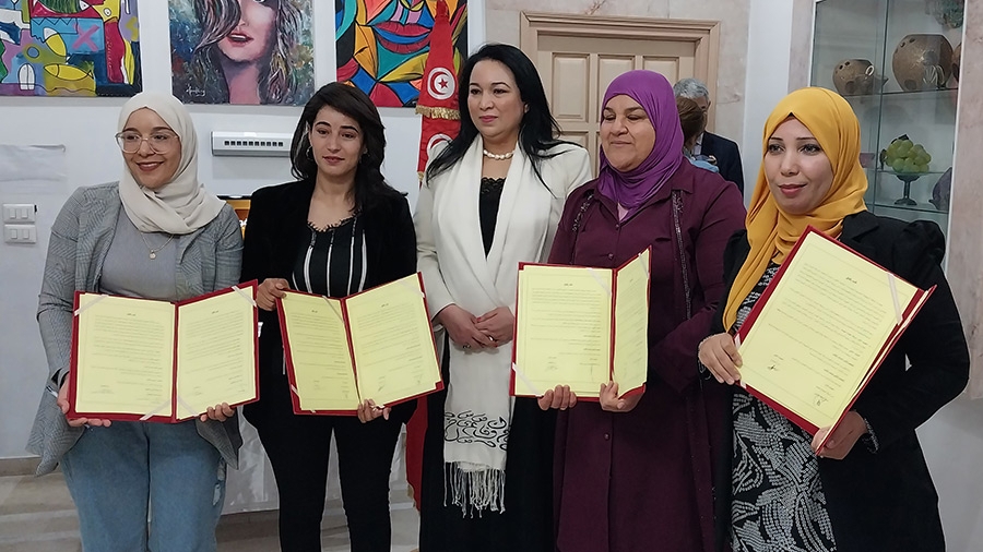 وزيرة المرأة: منتوجات النساء الريفيات في المساحات الكبرى في شهر رمضان