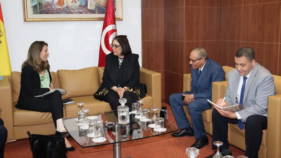 إسبانيا تؤكّد استعدادها لدفع المبادلات التجارية والاستثمارت في تونس