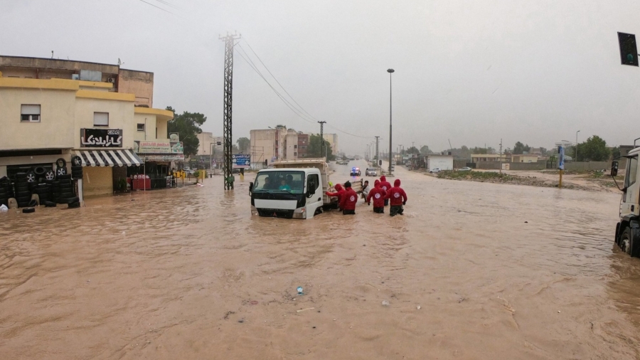 ليبيا: إعصار ''دانيال'' يخلّف ضحايا ويجرف عائلات