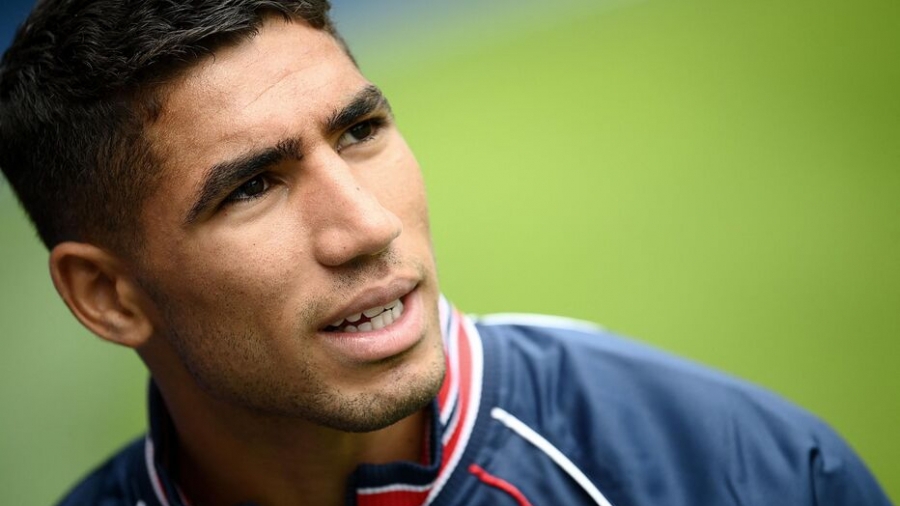 Achraf Hakimi recharge ses batteries en Tunisie?