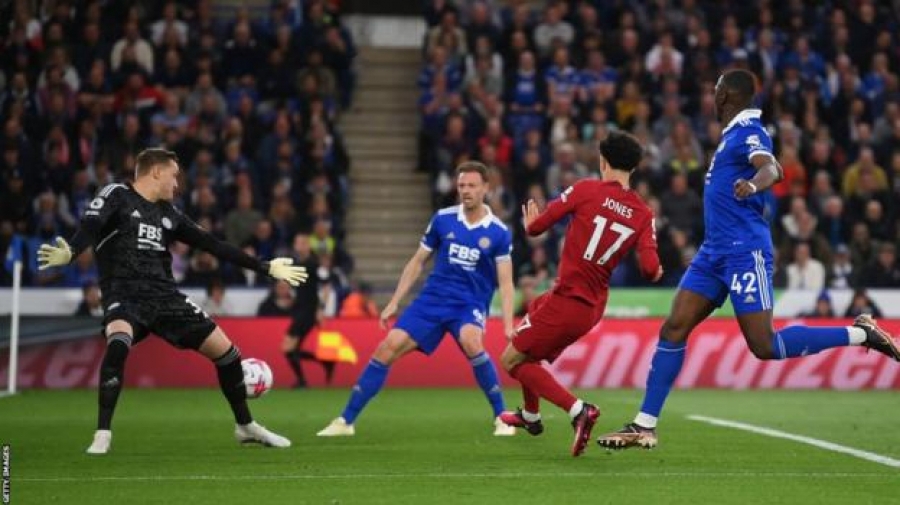 Premier league: Liverpool à un point du top 4