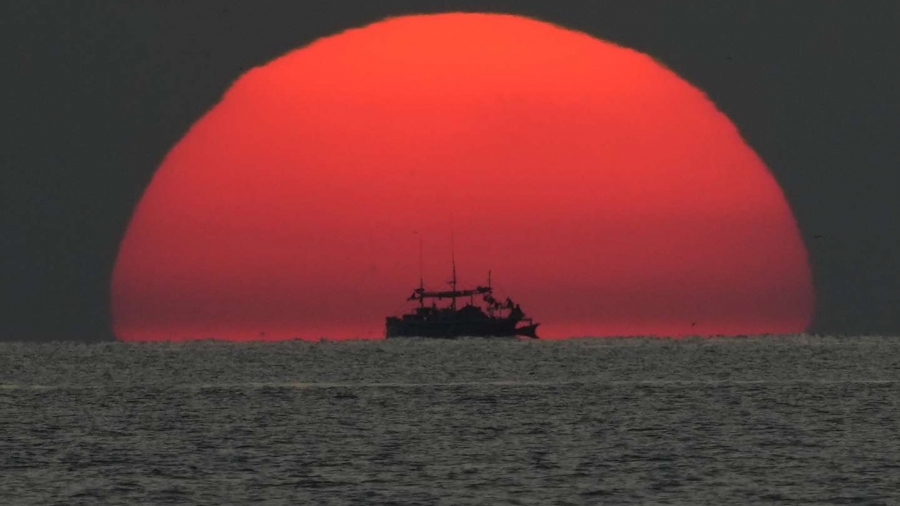 Naufrage d'un navire de pêche chinois dans l'océan Indien