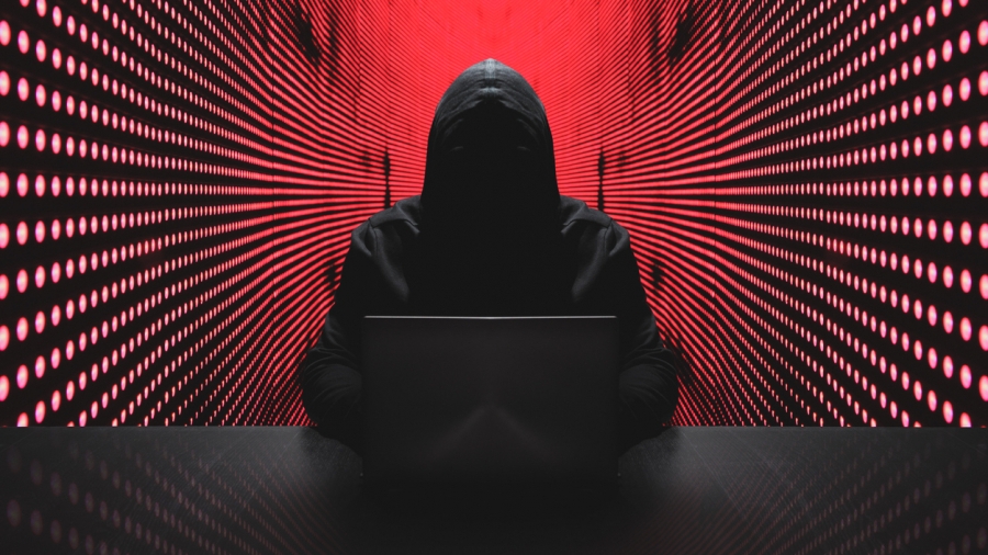 Arrestation de personnes liées à des pages suspectes