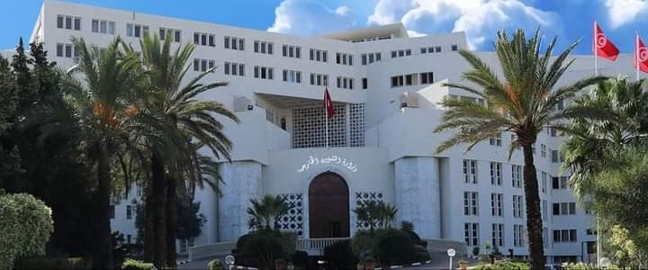 Tunisia starts repatriating its expatriates on Monday, April 24