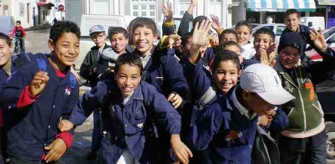 Tunisia: Distribution of school aid for the benefit of needy families