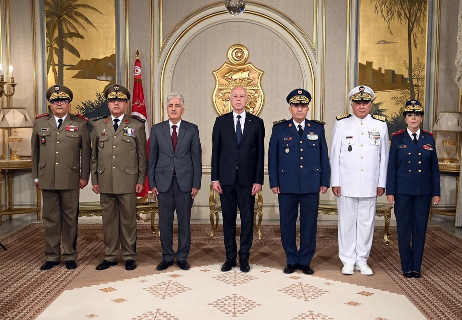 Tunisia-Evacuation Day: Saied decorates executives and agents belonging to the various bodies of the internal security forces