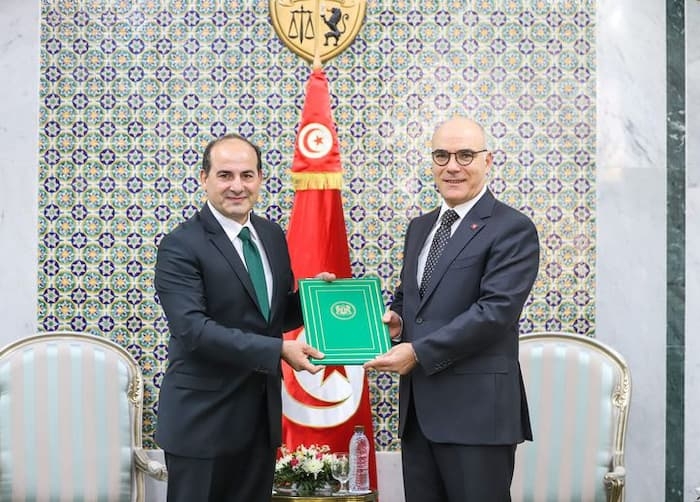 Tunisia-Nabil Ammar presents credentials to the new ambassador of Syria