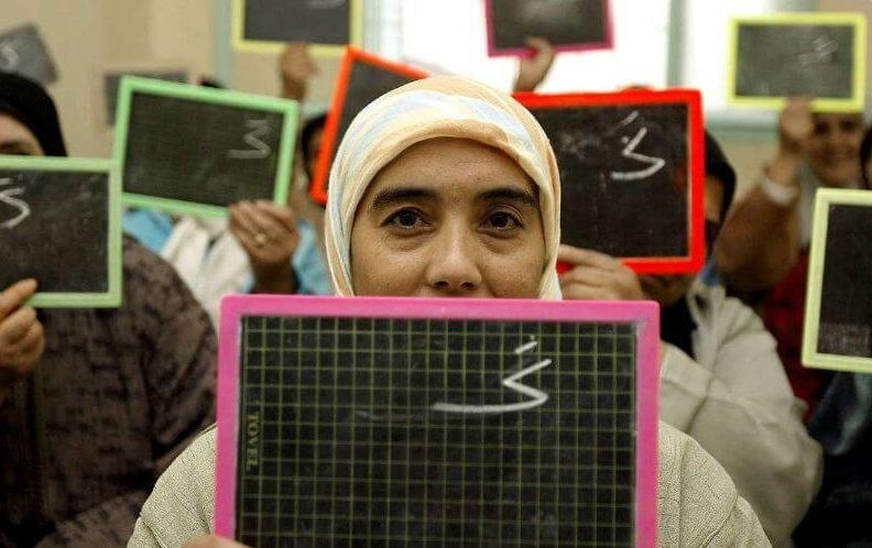 Tunisia-Official: 25% of women are illiterate