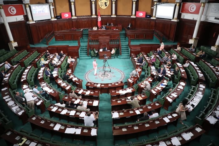 Parliament  approves amendment of electoral law