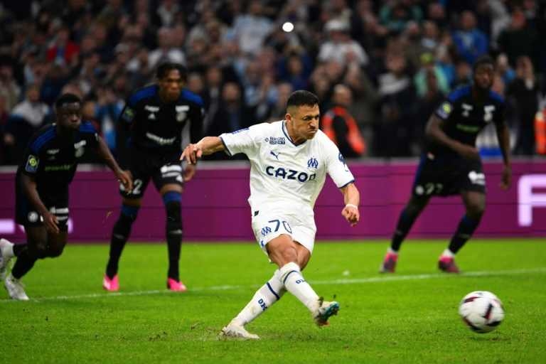 Ligue 1: L’OM repris en deux minutes par Strasbourg