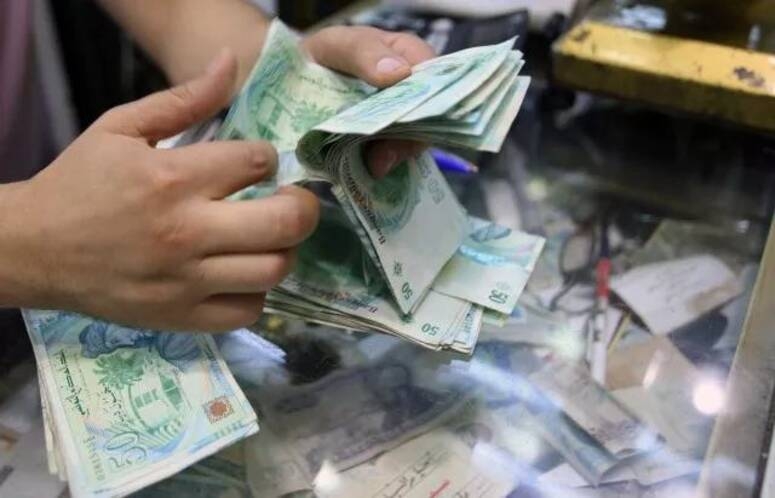 صدور المرسوم المتعلق بالتخلي عن تجريم تداول  المبالغ النقدية التي تساوي أو تفوق 5 آلاف دينار بالرائد الرسمي