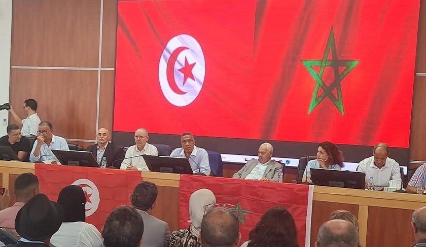 L'UGTT mobilise des médecins et des agents de santé pour apporter de l'aide aux Marocains