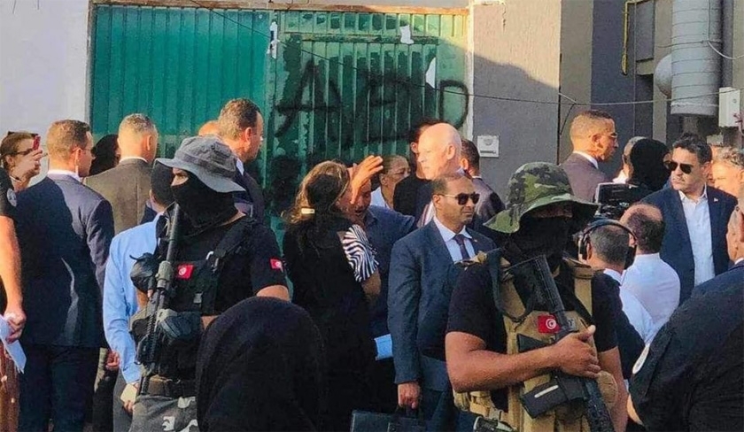 Kaïs Saïed en visite inopinée à la banlieue sud de Tunis