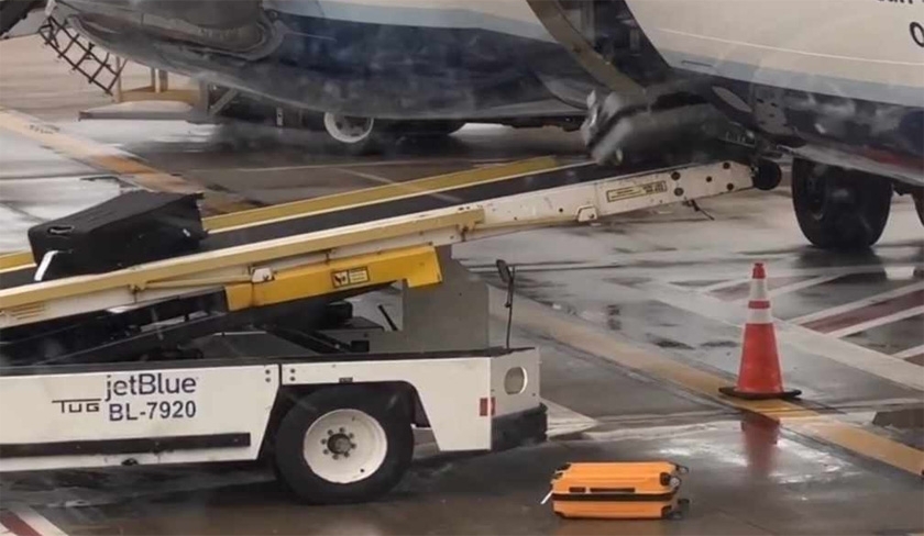 Des bagages qui tombent d'une soute à l'aéroport Tunis-Carthage ' Ce qu'il en est