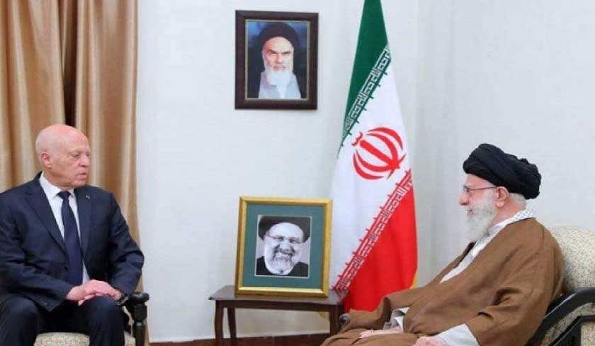 Kaïs Saïed rencontre le Guide suprême iranien, l'ayatollah Ali Khamenei