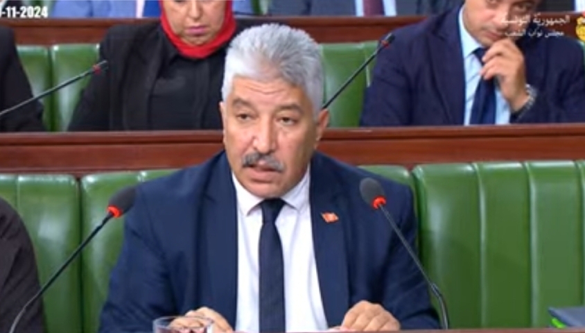 Riadh Choued annonce un plan de recrutement de 20.000 fonctionnaires d'ici 2026