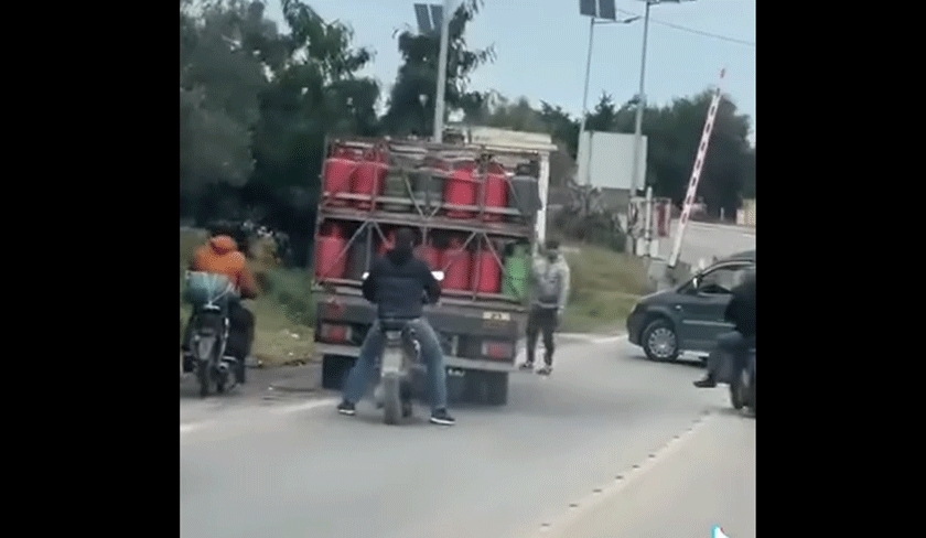 En vidéo, braquage d'un camion de gaz