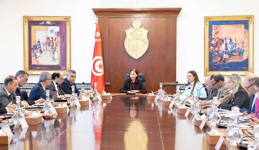 Kasbah - Réductions sur les billets de transport et simplification des services pour les Tunisiens de l'étranger