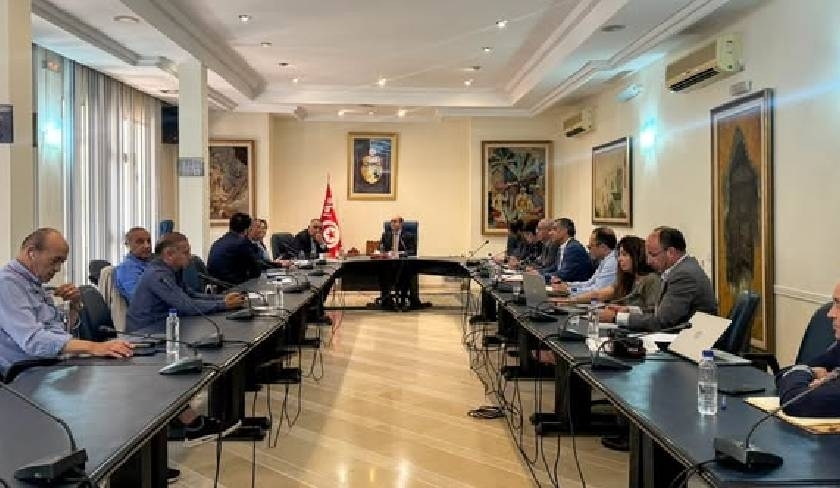Le ministre du Tourisme appelle les professionnels du secteur à proposer des tarifs préférentiels aux Tunisiens