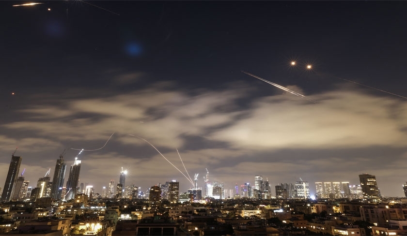 Nouvelle salve de frappes entre Israël et l'Iran au 4e jour d'une escalade meurtrière