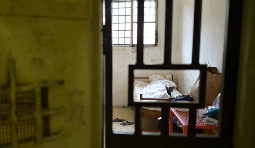 Karbai annonce le décès mystérieux d'un Tunisien en prison en Italie et critique le silence des autorités